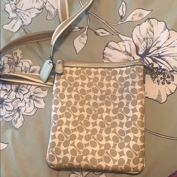 COACH CROSSBODY - Picture 2 of 3